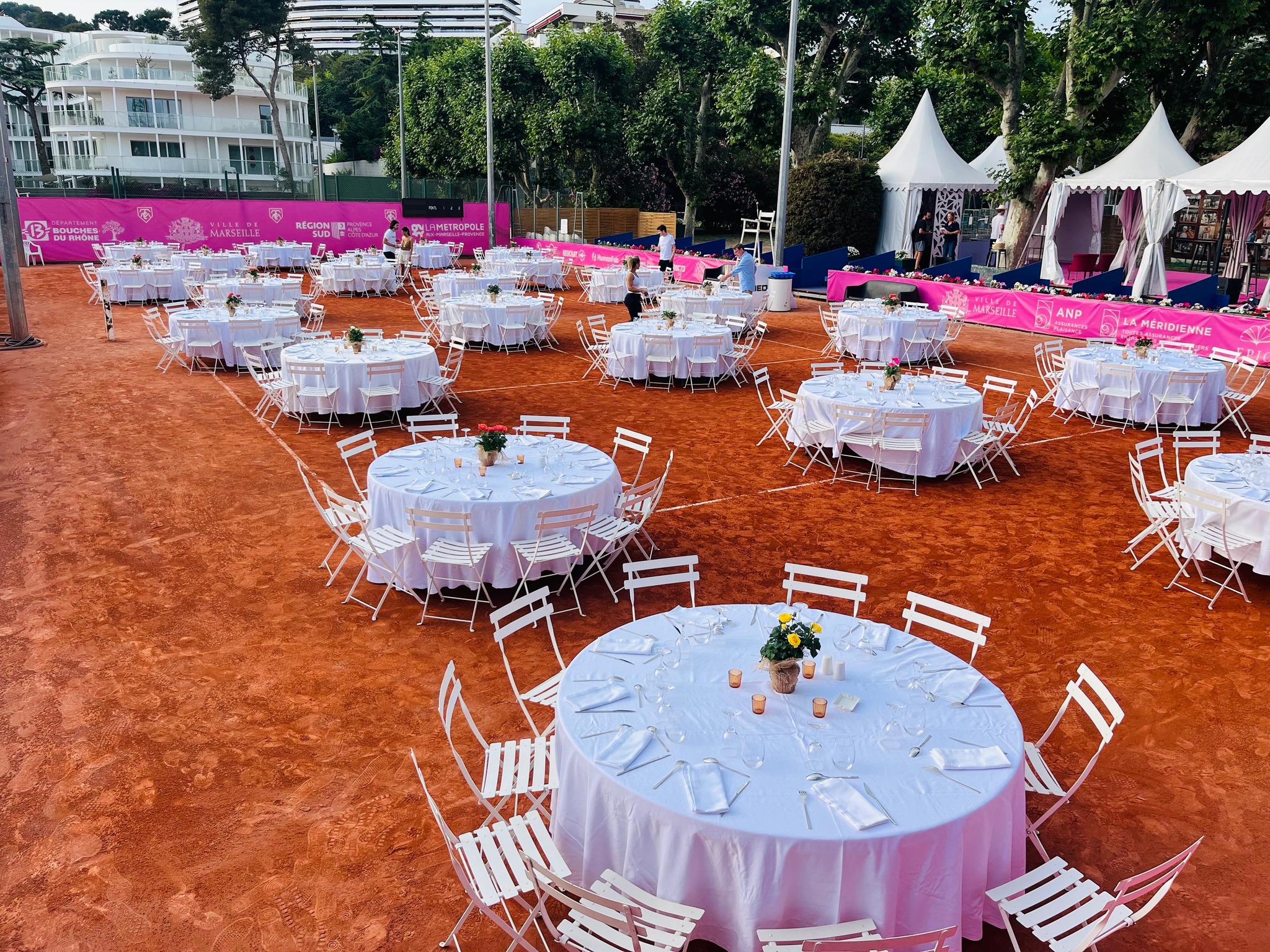 Soirée conviviale et animations au Tennis Club de Marseille